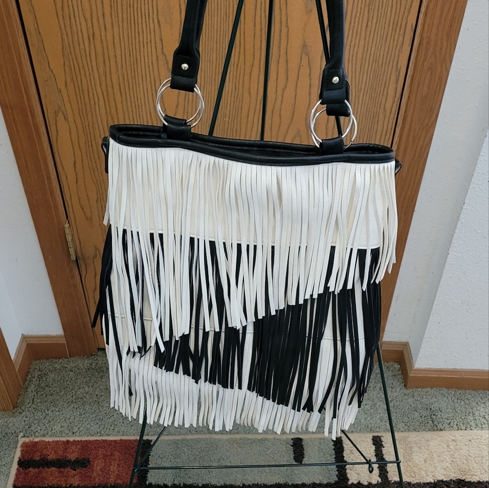 FRINGE PURSE